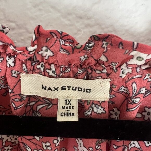 Max Studio Women's Plus Size 1X Crepe Peasant Boho Blouse Red Floral Print - Picture 6 of 12